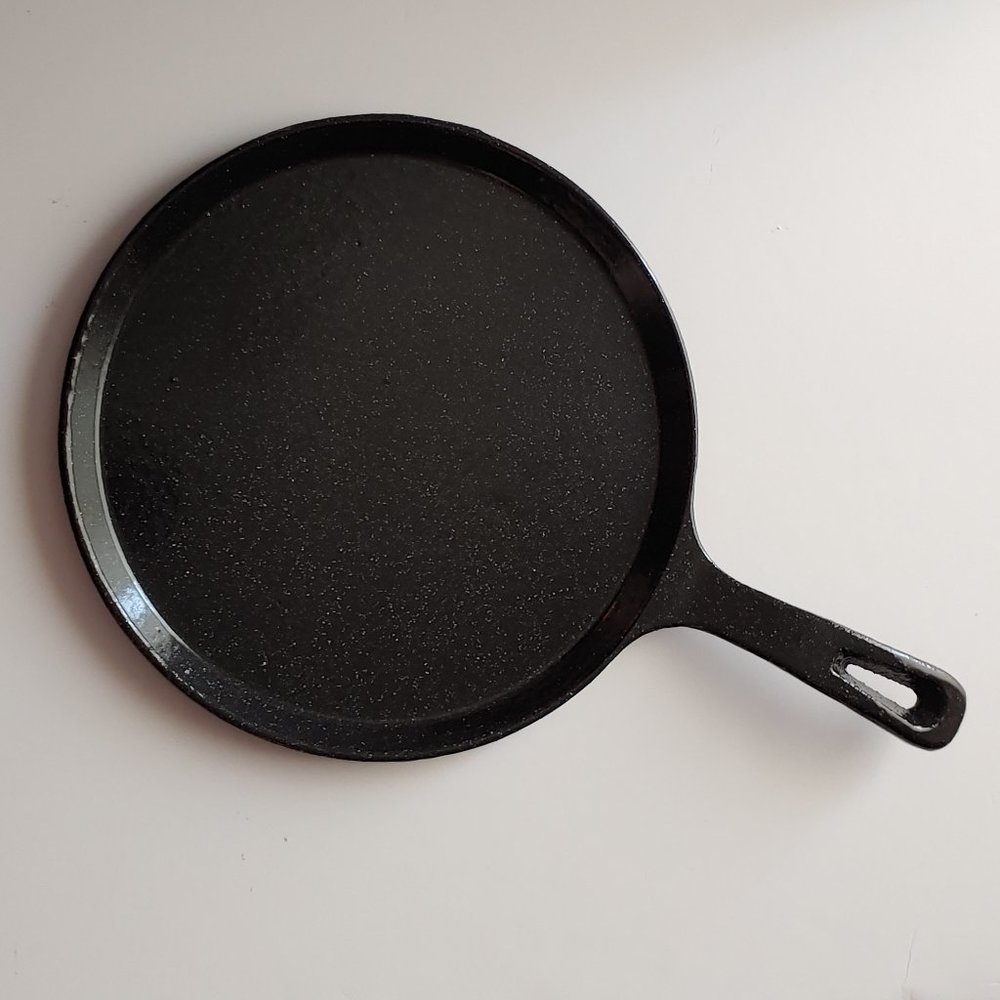 Precision NuWave Cast Iron Grill With Oil Drip Tray